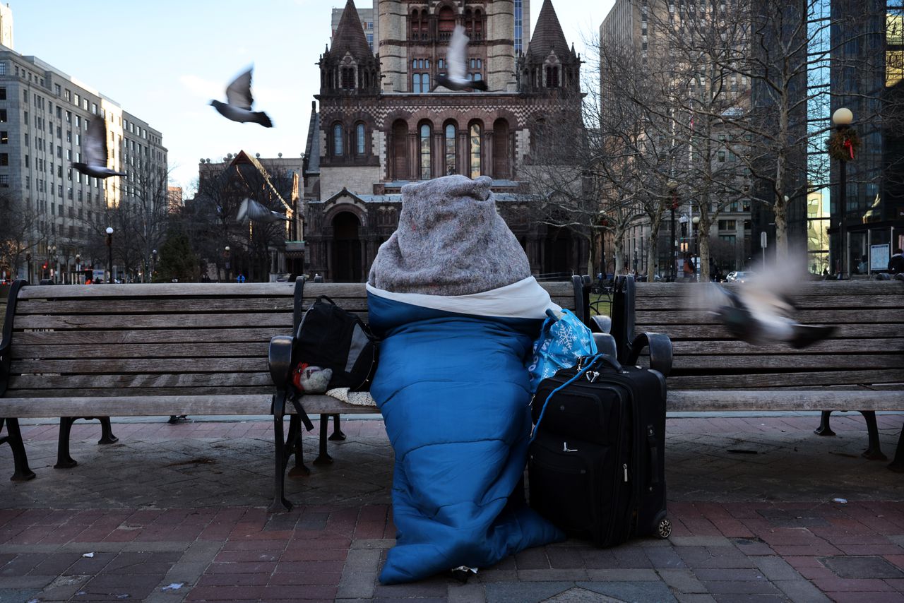 interior From the Boston Globe: Frigid temperatures pose threat to homeless residents, Boston officials warn banner image